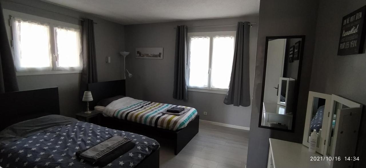 Logement Dans Une Pinede A Lambesc Otel Dış mekan fotoğraf