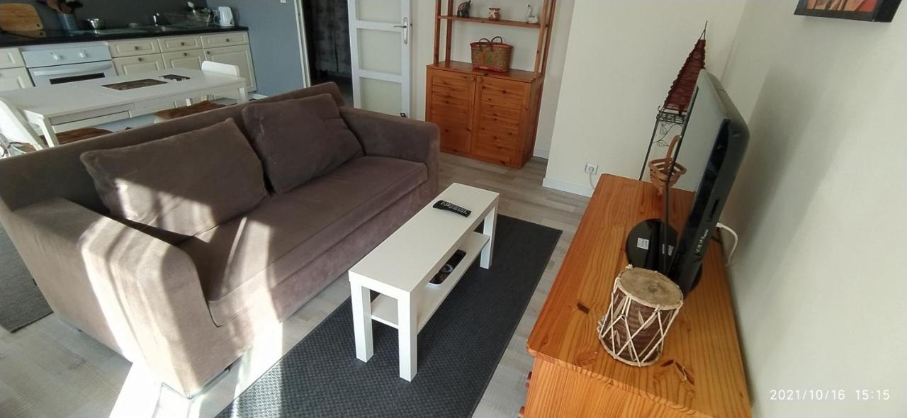 Logement Dans Une Pinede A Lambesc Otel Dış mekan fotoğraf